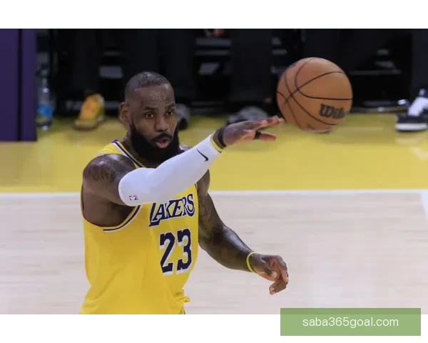 詹姆斯点评里夫斯球风 独特节奏与变向打破白人球员刻板印象